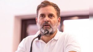वोट चोरी के आरोपों के बीच चुनाव आयोग कल प्रेस कॉन्फ़्रेंस करेगा। इसमें राहुल गांधी और विपक्ष के सवालों का जवाब दिया जा सकता है।